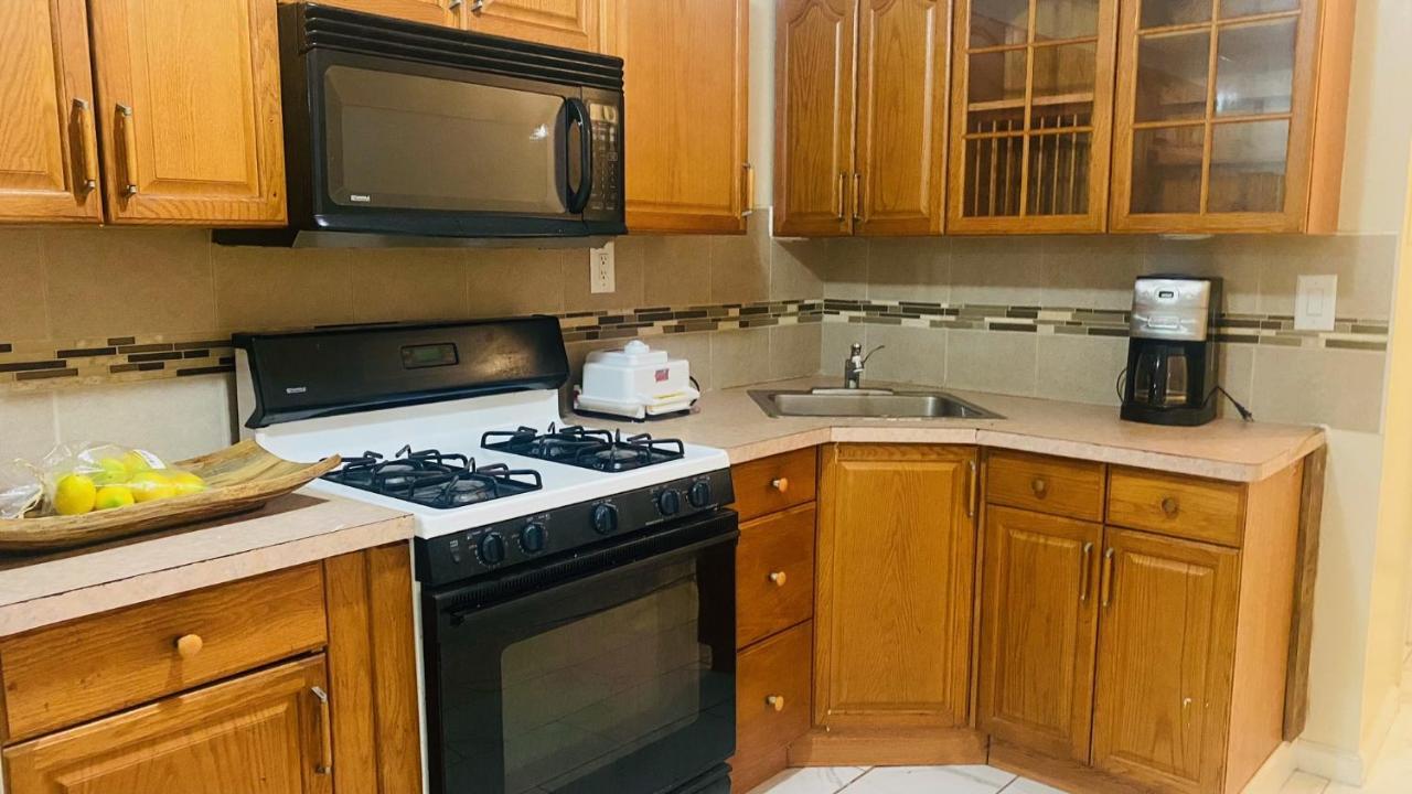 Minutes From Jfk, Beautiful Home With Peaceful, Cosy, Private Room Ню Йорк Екстериор снимка